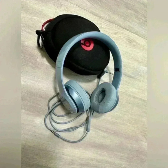 Beats by Dr. Dre Solo On-Ear Headphones‎ - Light Blue - Picture 2 of 16